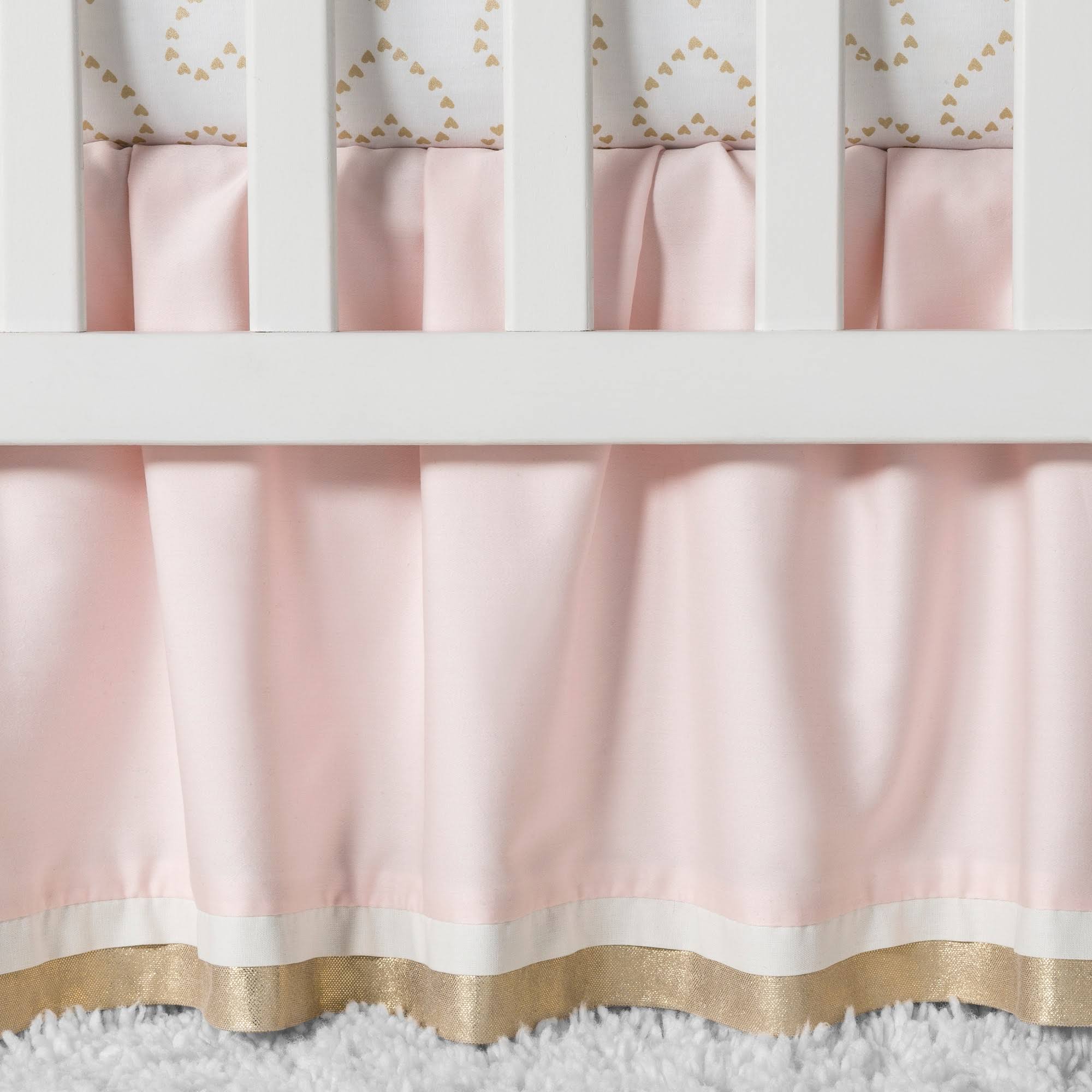 4 Piece Crib Bedding Set in Pink and White T8381