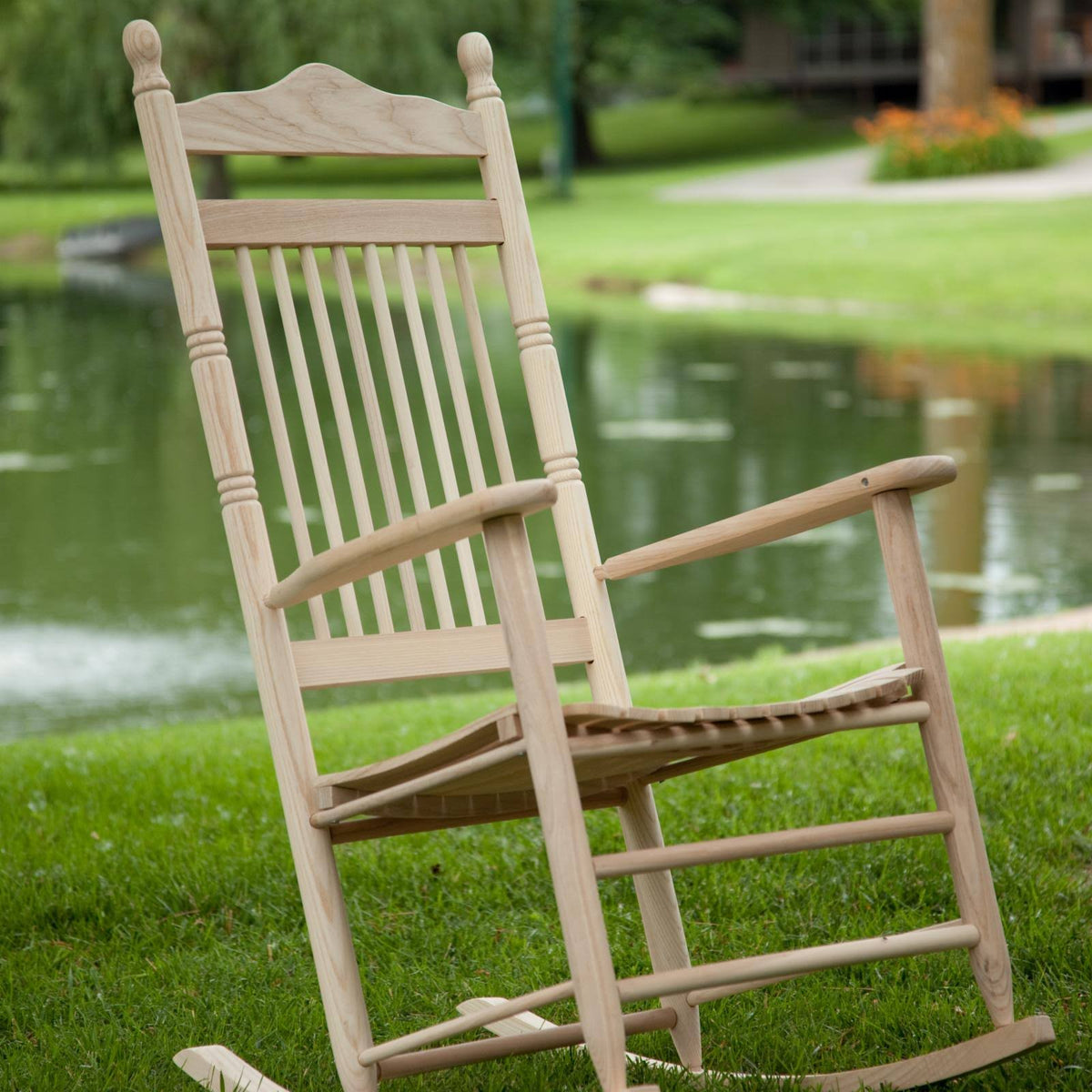 Black Spindle Rocking Chair Z453