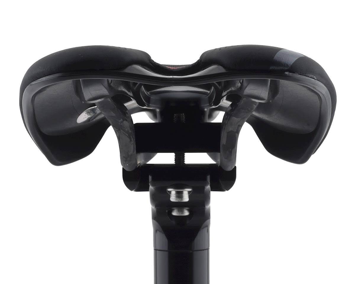 Carbonio Saddle Q67136