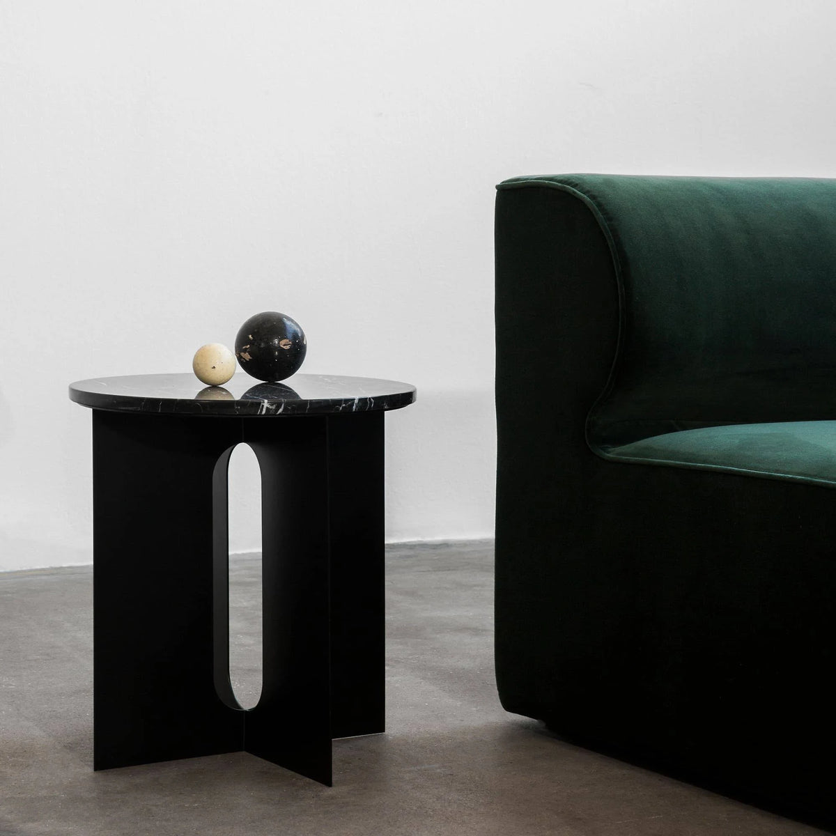 Black Side Table S5169