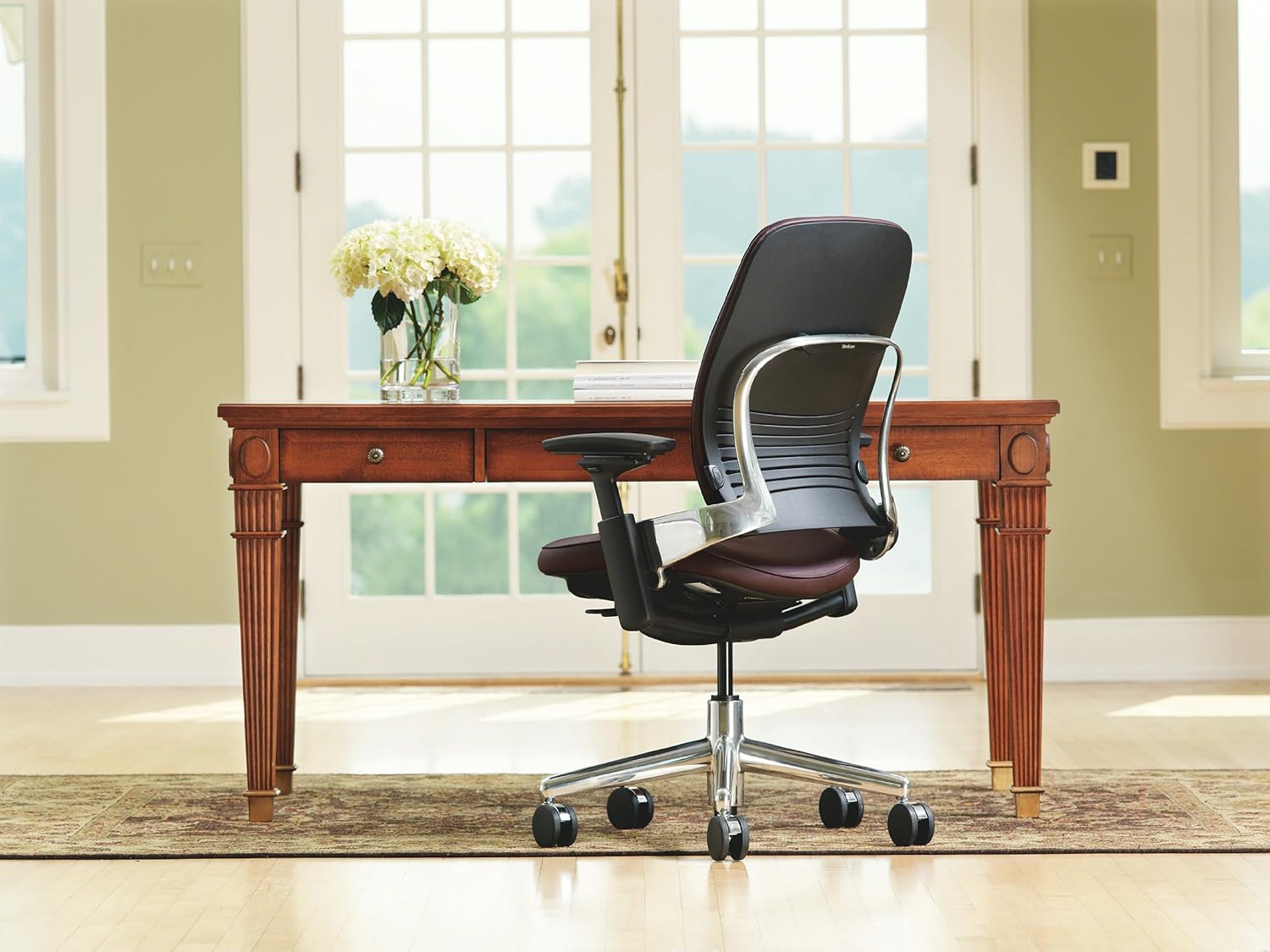 Black Leather Office Desk Chair R855