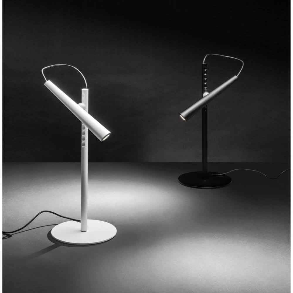 White Table Lamp V7481
